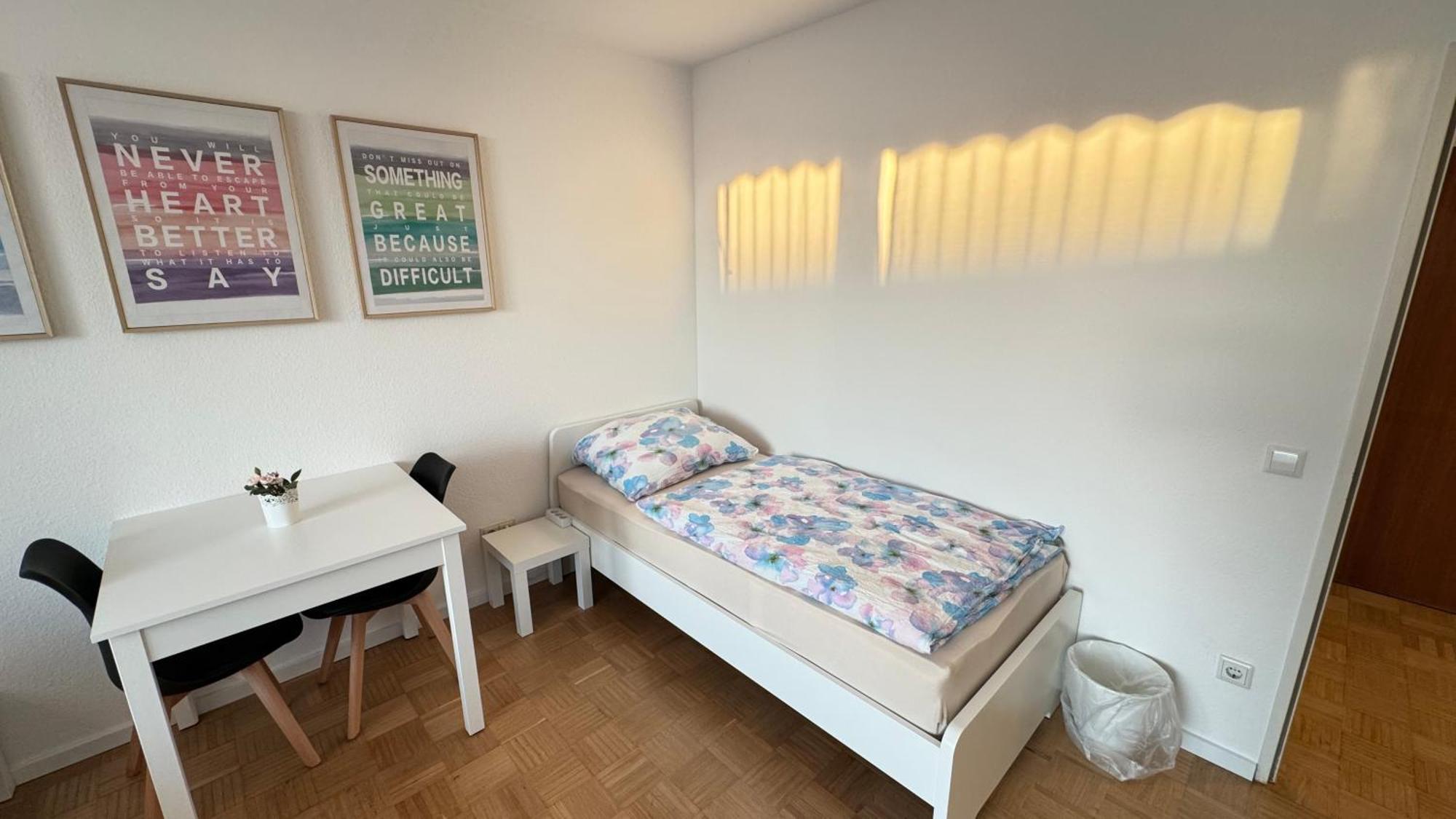Monteur & Messezimmer Ratingen-Duesseldorf Экстерьер фото